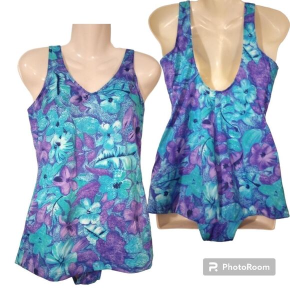 Mailot body I.D swimsuit with tummy cover and built in bra - Picture 1 of 13